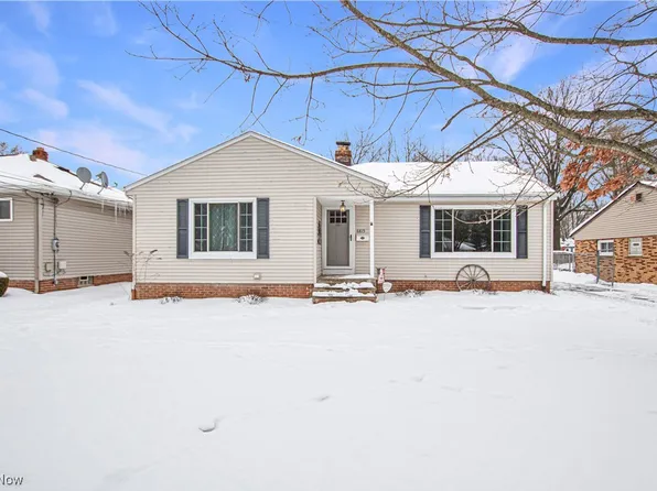 6815 Middlebrook Blvd, Middleburg Heights, OH 44130