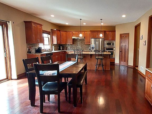 4th image of 10781 Bentwater Ln