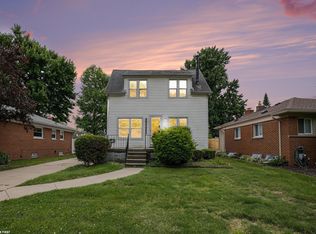 21604 Grand Lake St, Saint Clair Shores, MI 48080
