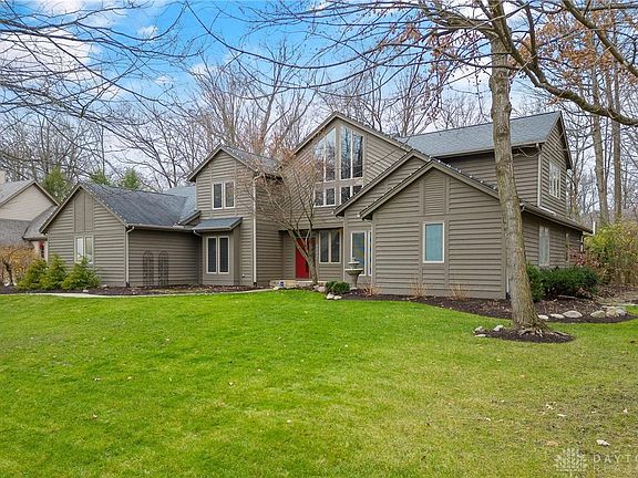 2nd image of 9241 Olde Woods Ct