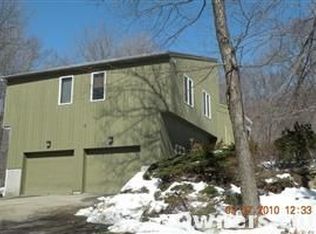 16 Richard Dr, Mahopac, NY 10541
