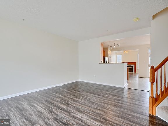 4th image of 4928 Bristle Cone Cir