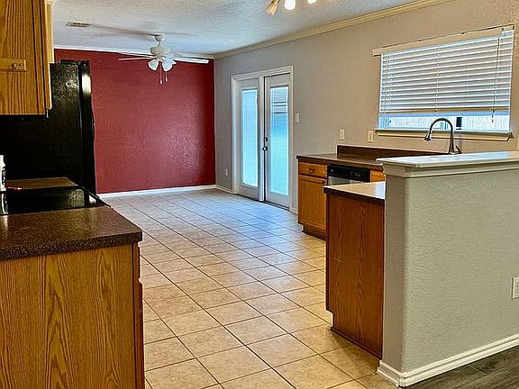 5th image of 204 Gatewood Oaks
