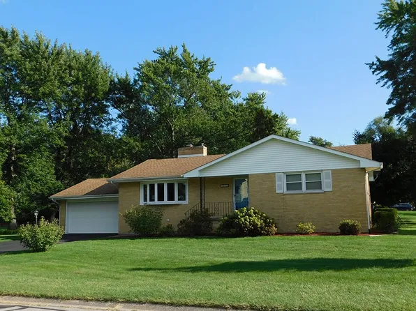 7605 W 86th Ave, Crown Point, IN 46307