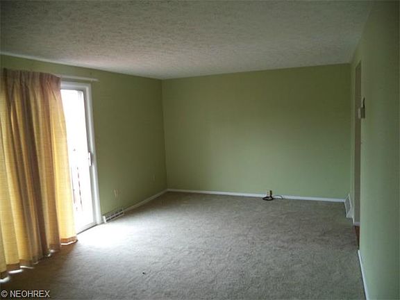 5th image of 4305 Cox Dr #K
