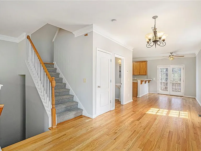 1439 Bluff Valley Cir — Photo 2