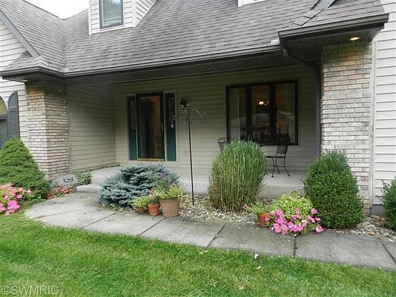 2nd image of 21518 Maple Glen Cir