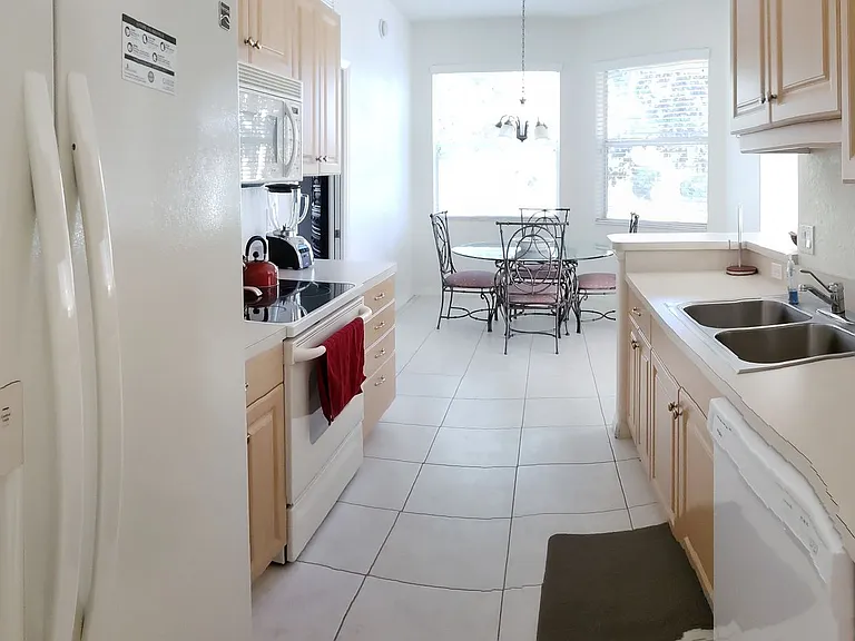 4430B Corso Venetia Blvd — Photo 13