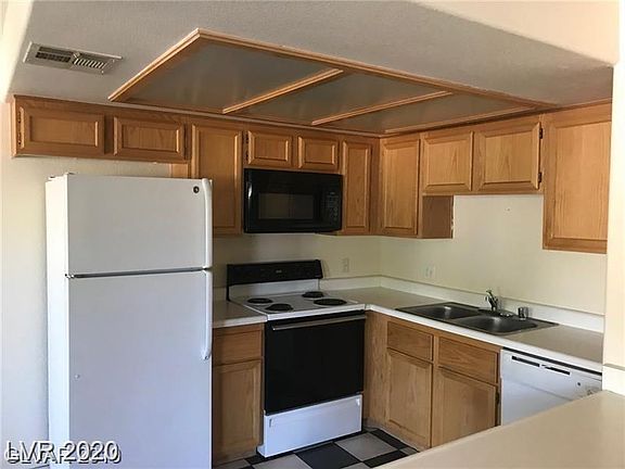 3rd image of 8410 Eldora Ave Unit 2060