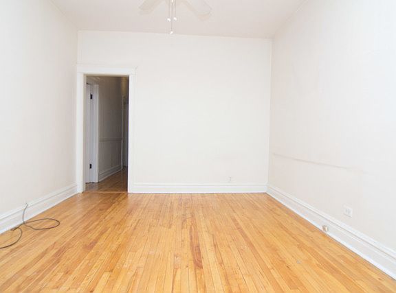3rd image of 2113 W Shakespeare Ave #1