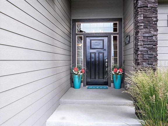 3rd image of 3910 Equinox Ct
