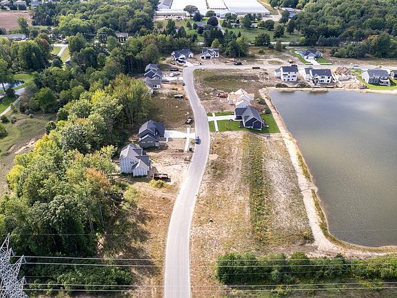 3rd image of 4754 Hidden Ridge Dr #9
