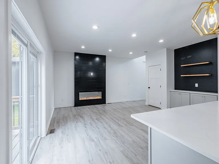 6204 Franciscan Dr — Photo 3