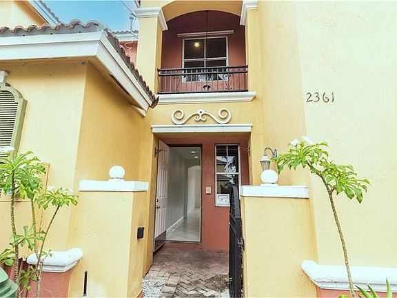 3rd image of 2361 NE 42nd Cir