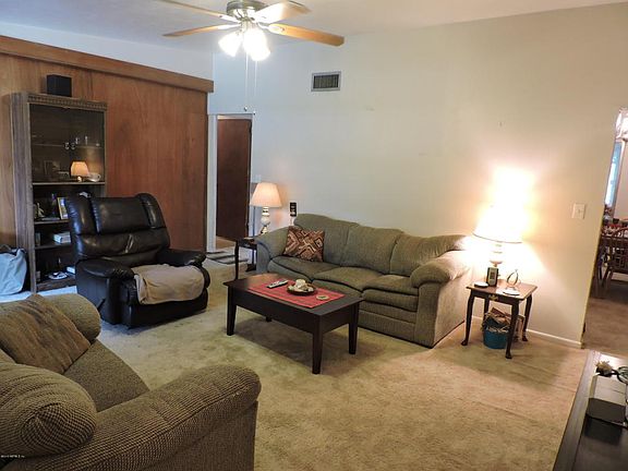 3rd image of 8443 Bengalin Ave