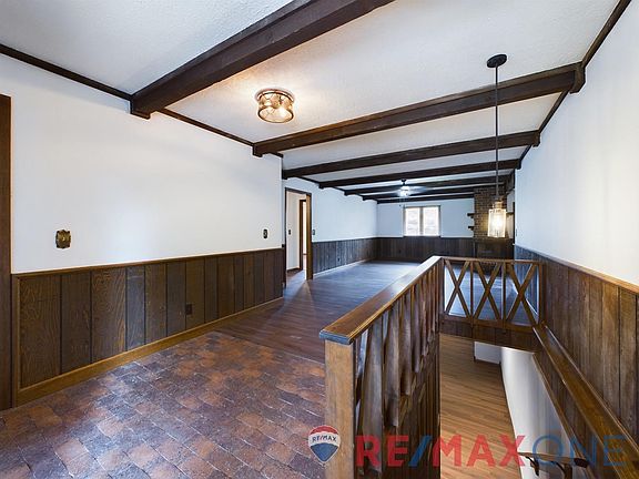 3rd image of 1011 Lamplighter Ln