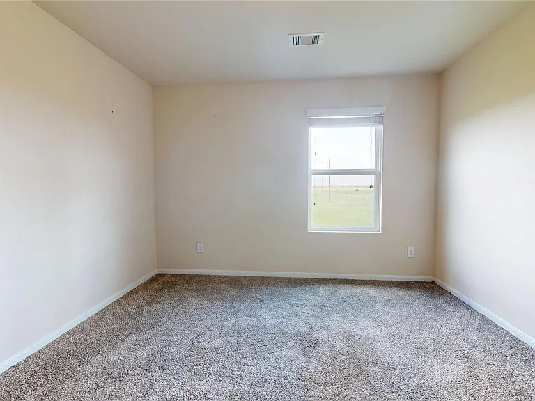 2102 Red Cedar Trl — Photo 28