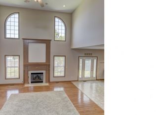 405 Wood Duck Ct, Sherman, IL 62684