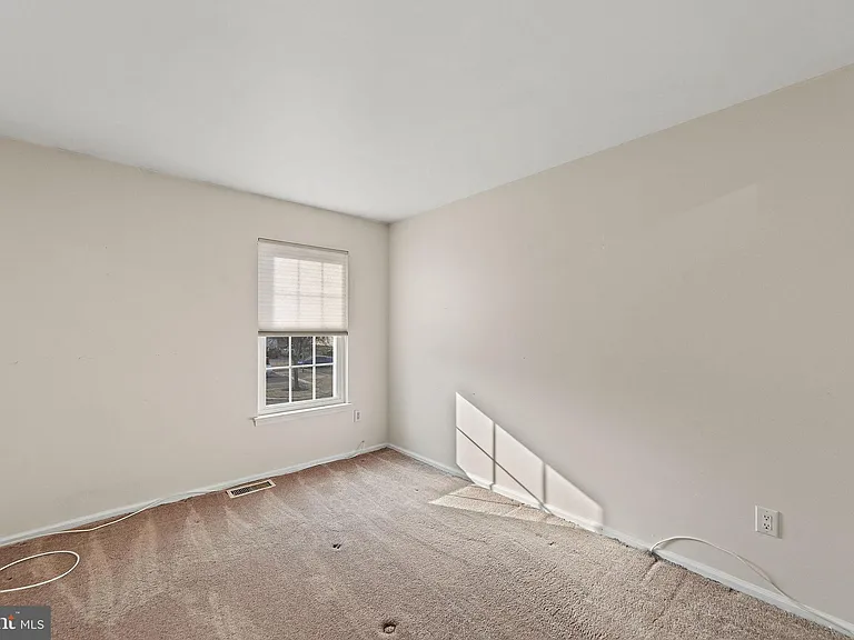 254 Steeplechase Ct — Photo 12