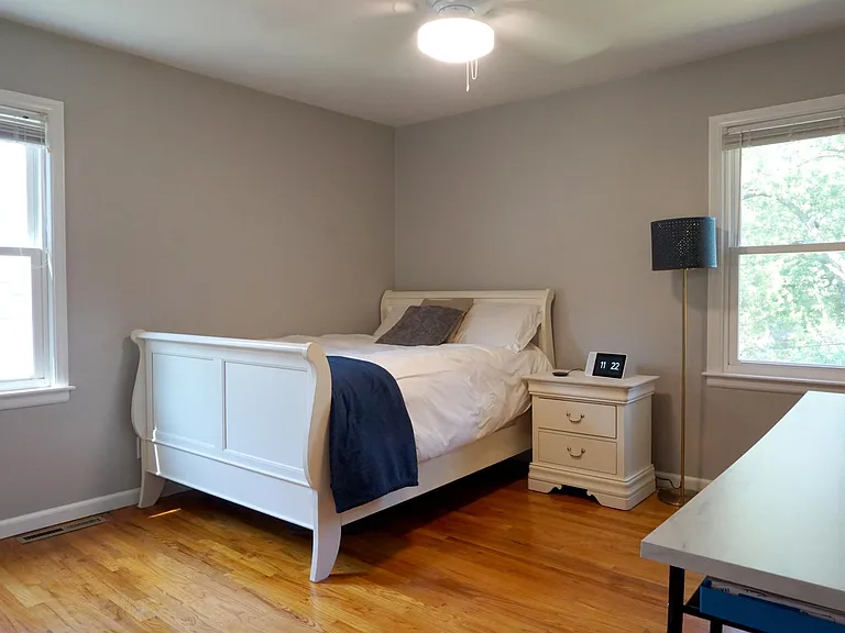 8910 Belleview Ave — Photo 15