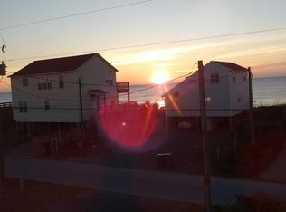 1115 N Shore Drive #Top Floor, Surf City, NC 28445