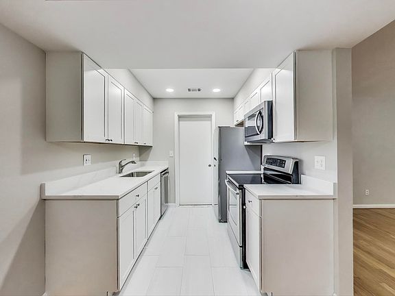 2nd image of 5700 Chapman Mill Dr APT 330