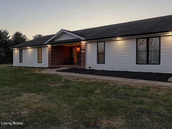 3rd image of 393 Cranbourne Grange