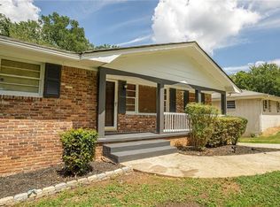 2185 Kilarney Rd, Decatur, GA 30032