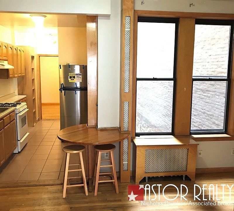 1st image of 3034 32nd St APT 4