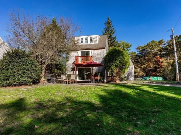 50 Nightingale Rd APT 5, Plymouth, MA 02360