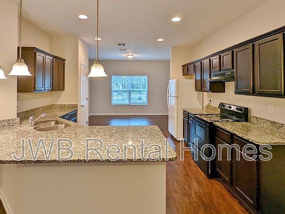 3rd image of 4781 Cinnamon Fern Dr
