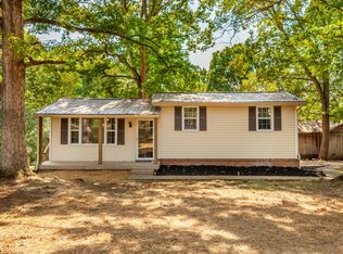 1720 Maple Valley Rd, Charlotte, TN 37036