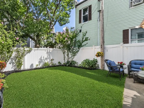 595 E 4th St #1, South Boston, MA 02127