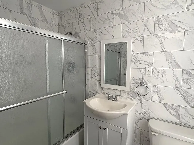 193 Newark Ave #5 — Photo 2