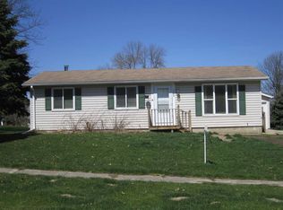 125 Palmer Dr, La Porte City, IA 50651