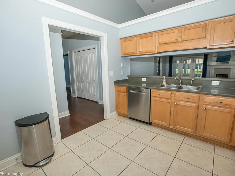 4215 Jade Loop — Photo 9