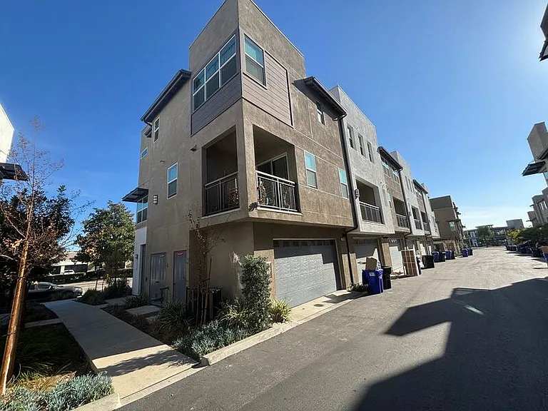 7819 Paxton Pl — Photo 57