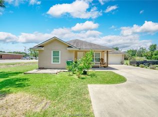 115 W South St, Madisonville, TX 77864