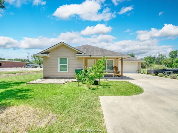 115 W South St, Madisonville, TX 77864