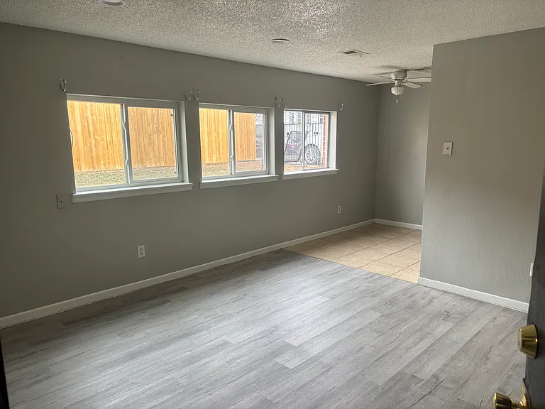 383 Geneva St #A — Photo 5