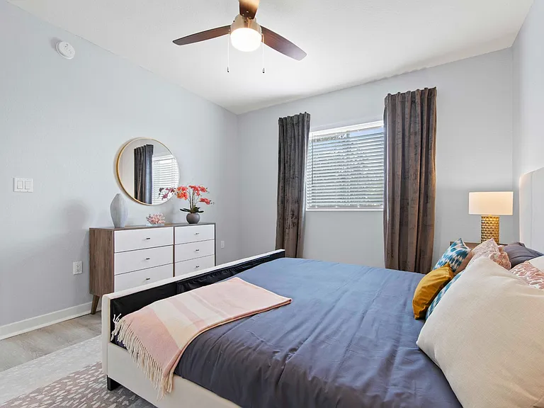 Elan Apartments — Photo 19