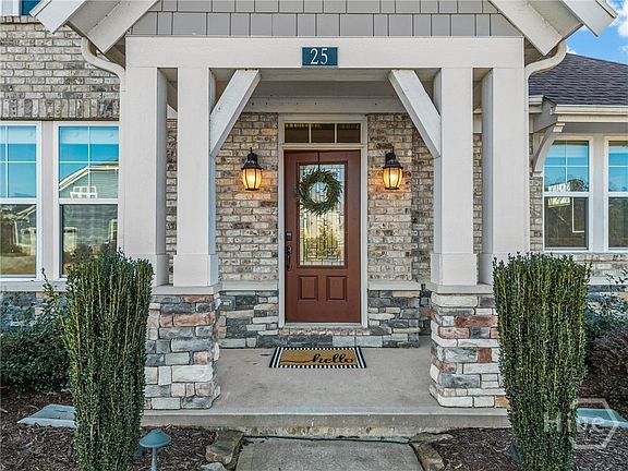 2nd image of 25 Clearwater Court