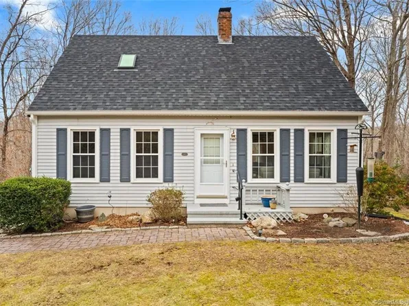 37 Stanwoll Hill Road, Deep River, CT 06417