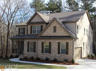 160 Leeds Dr, Fayetteville, GA 30215