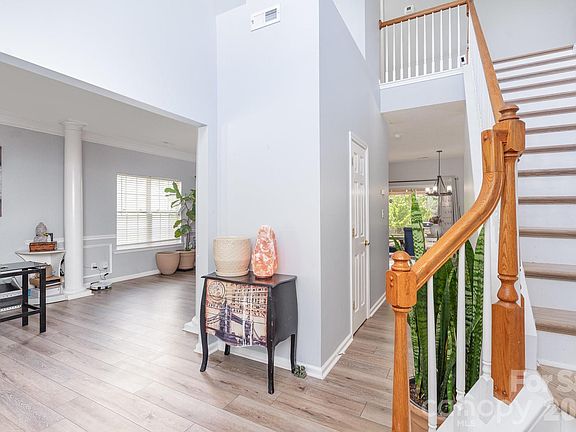 5th image of 407 Goodloe Dr
