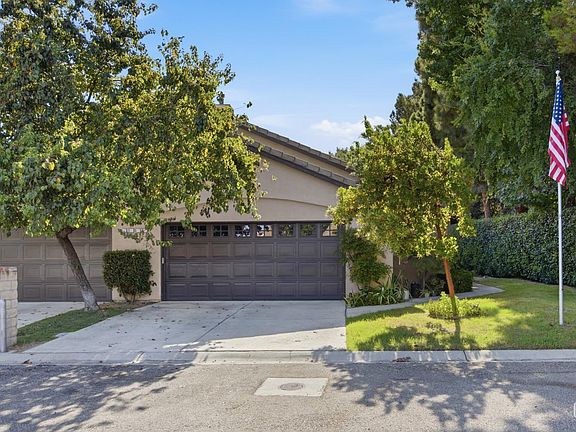 3rd image of 2323 Easthills Dr Unit 30