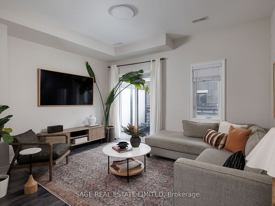 1st image of 427 Royal York Rd