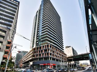 20 Bruyeres Mews #902, Toronto, ON M5V 0G8