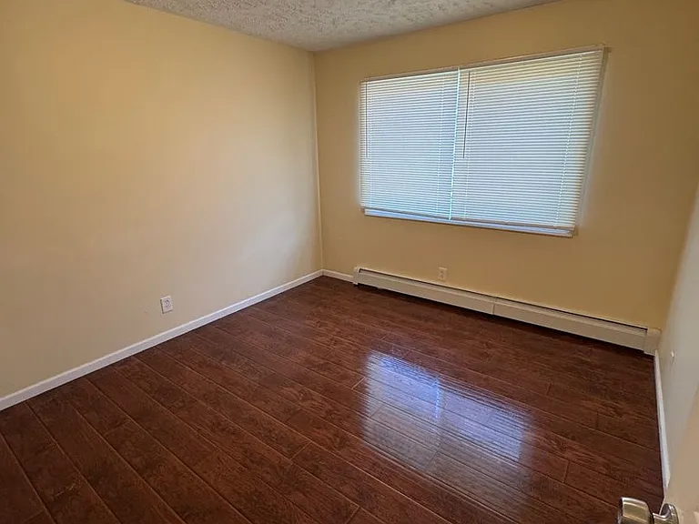 3120 Meriday Ln — Photo 4