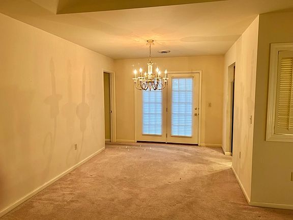 4th image of 1020 Keeneland Ct